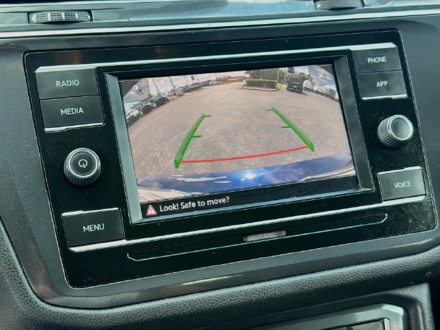 Used 2021 Volkswagen Tiguan S FWD image 13