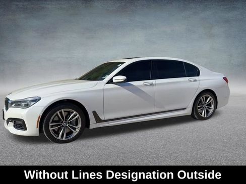 Used 2016 BMW 750i xDrive AWD/4WD image 11