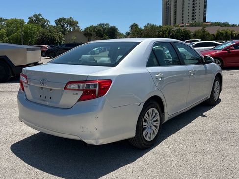 Used 2012 Toyota Camry LE FWD image 16
