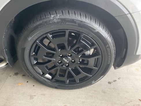 Used 2022 Kia Telluride EX w/ EX Premium Package image 30