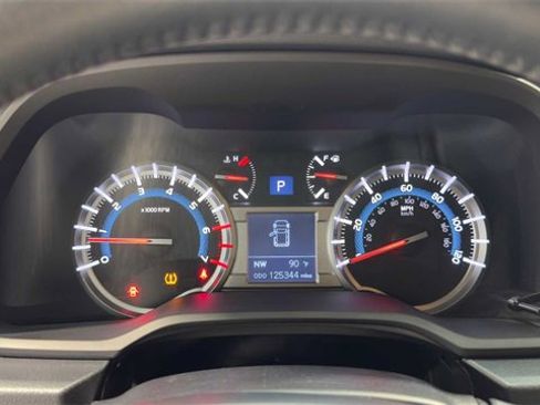 Used 2015 Toyota 4Runner Limited image 22