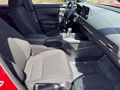 Used 2024 Honda HR-V Sport image 35