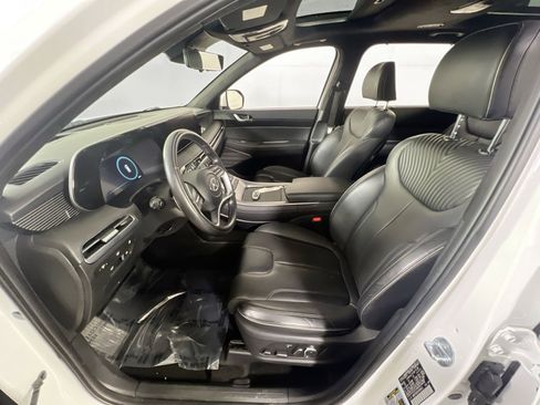 Used 2023 Hyundai Palisade Calligraphy image 19