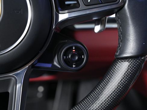 Used 2020 Porsche Panamera GTS image 17