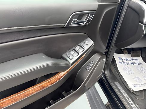 Used 2019 Chevrolet Tahoe Premier AWD/4WD image 25