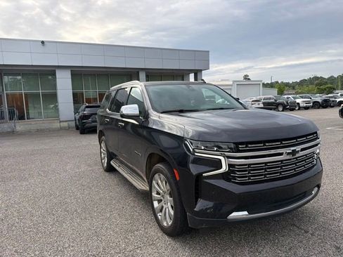 Used 2022 Chevrolet Tahoe Premier RWD image 3