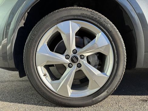 Certified 2023 Audi Q5 2.0T Premium Plus w/ Premium Plus Package image 8