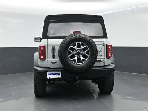 Used 2021 Ford Bronco Badlands image 7