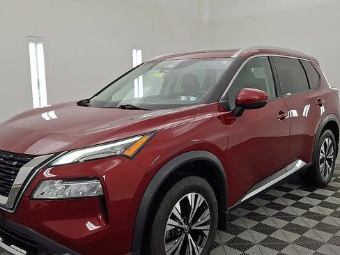 Used 2023 Nissan Rogue SV w/ SV Premium Package image 8