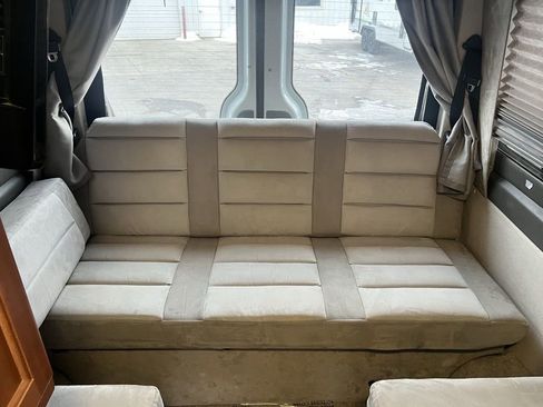 Used 2008 Dodge Sprinter 2500 w/ Trailer Tow Group image 23