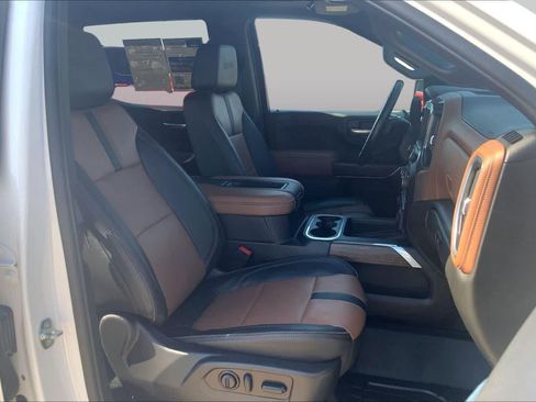 Used 2022 Chevrolet Silverado 1500 High Country w/ LPO, Dark Essentials Package AWD/4WD image 9