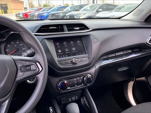 Used 2023 Chevrolet TrailBlazer LT image 7
