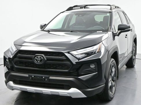 Used 2022 Toyota RAV4 Adventure w/ Convenience Package AWD/4WD image 3