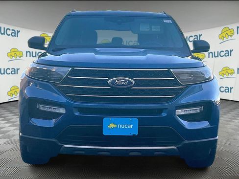 Used 2023 Ford Explorer XLT w/ Equipment Group 202A image 2