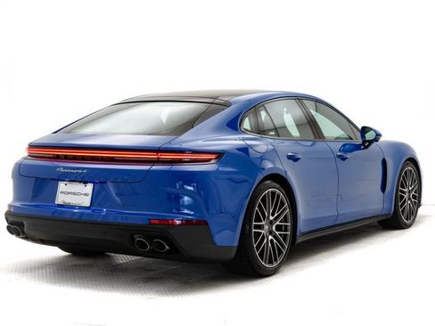 Certified 2025 Porsche Panamera 4 AWD/4WD image 32