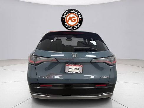 Used 2023 Honda HR-V EX-L image 6