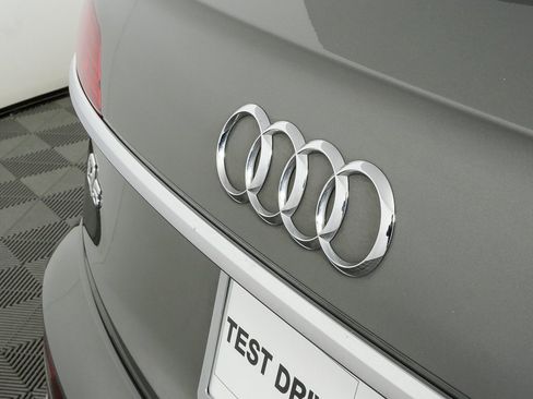 Used 2023 Audi Q5 2.0T Premium Plus w/ Premium Plus Package image 37