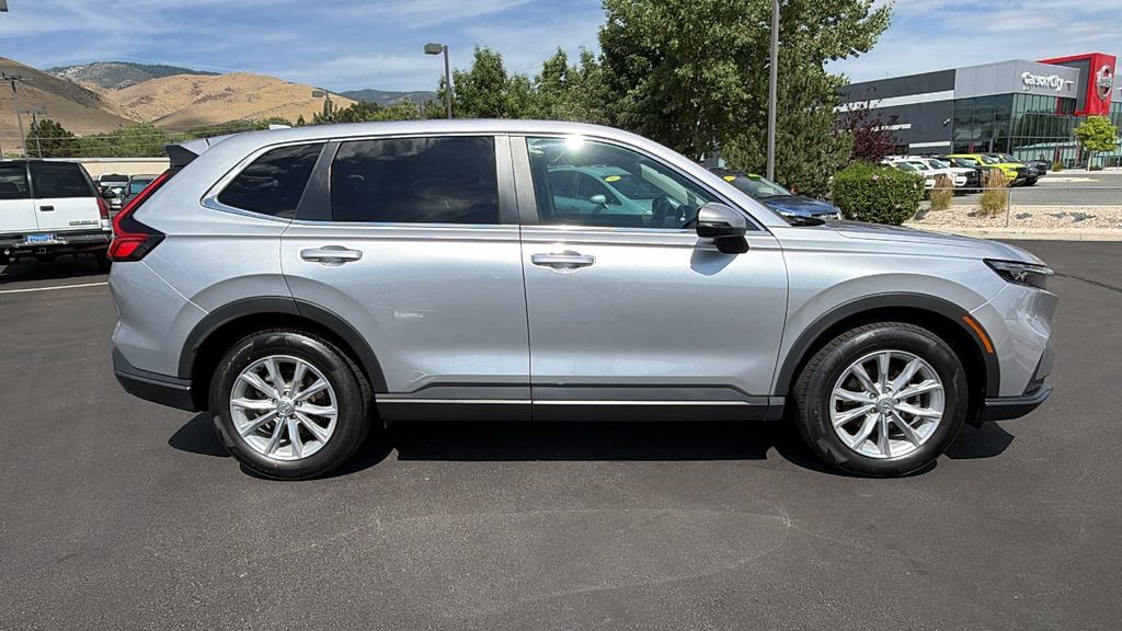 Used 2023 Honda CR-V EX-L image 2