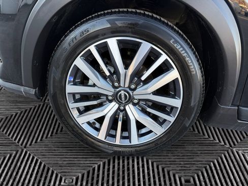 Used 2024 Nissan Kicks SV image 14