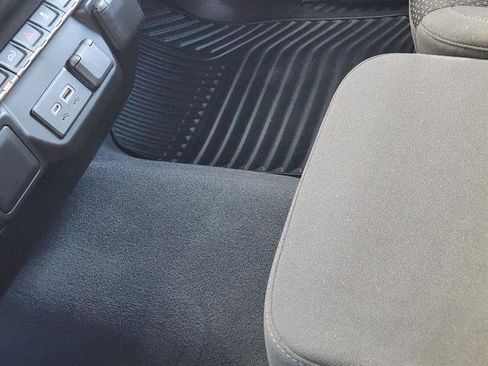 Used 2021 Chevrolet Silverado 1500 Custom image 16