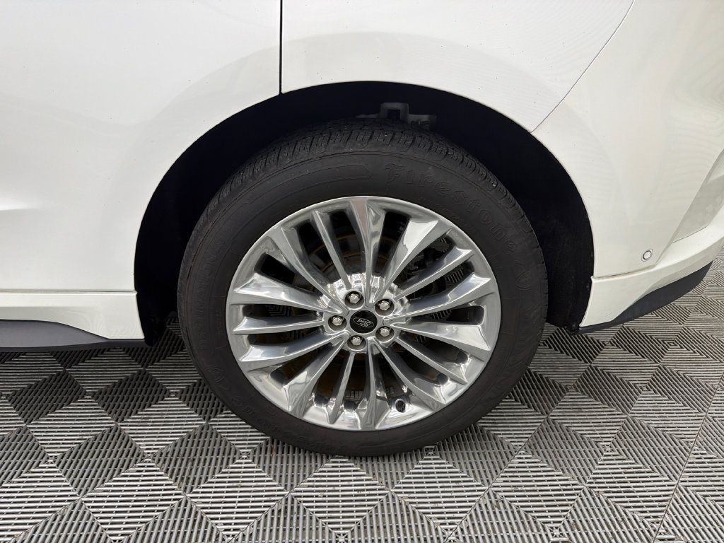 Used 2020 Ford Edge Titanium w/ Equipment Group 301A FWD image 22