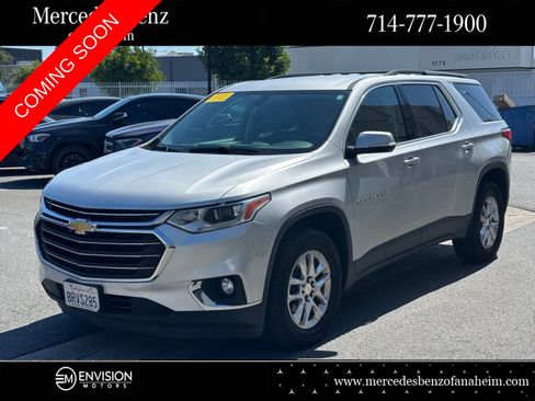 Used 2020 Chevrolet Traverse LT FWD image 1