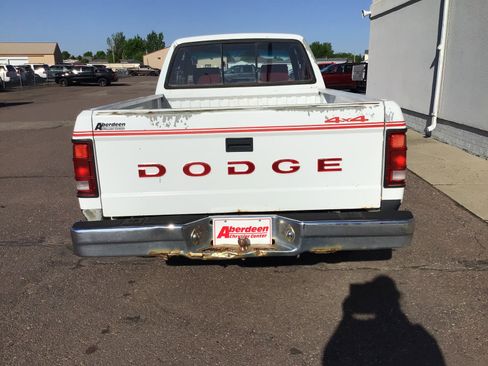 Used 1993 Dodge Dakota 4x4 Club Cab image 5