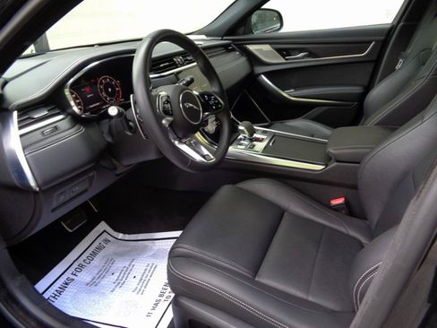 Used 2024 Jaguar XF R-Dynamic SE AWD/4WD image 10