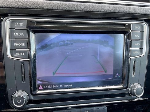 Used 2016 Volkswagen Jetta SEL w/ Lighting Package FWD image 27