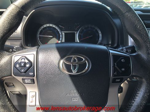 Used 2014 Toyota 4Runner Limited image 12