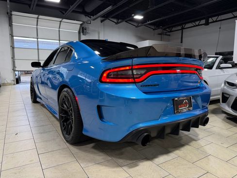 Used 2019 Dodge Charger Scat Pack w/ Dynamics Package RWD image 6