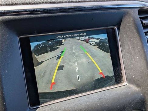 Used 2019 Jeep Grand Cherokee Laredo RWD image 13