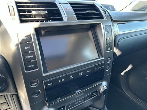 Used 2016 Lexus GX 460 image 15