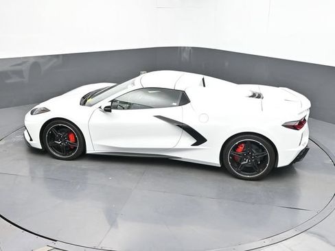 Used 2024 Chevrolet Corvette Stingray Premium Conv w/ Battery Protection Package RWD image 34