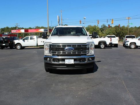Used 2024 Ford F250 XLT w/ FX4 Off-Road Package AWD/4WD image 8
