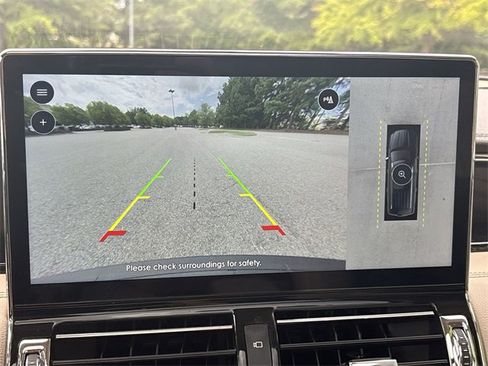 New 2024 Lincoln Navigator Reserve image 17