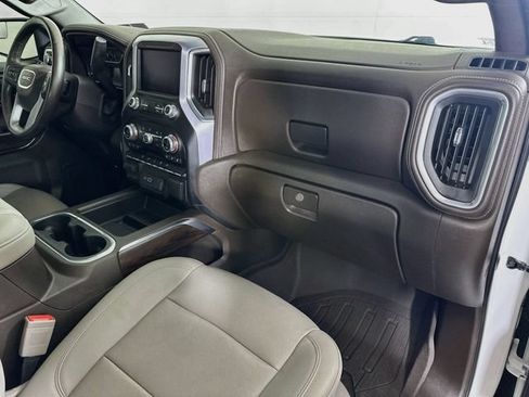 Used 2022 GMC Sierra 1500 SLT w/ SLT Convenience Package AWD/4WD image 33