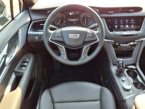 New 2025 Cadillac XT5 Premium Luxury w/ LPO, Floor Liner Package image 11