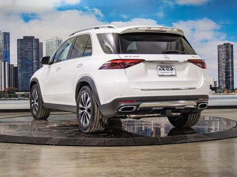 Certified 2025 Mercedes-Benz GLE 450 4MATIC image 9