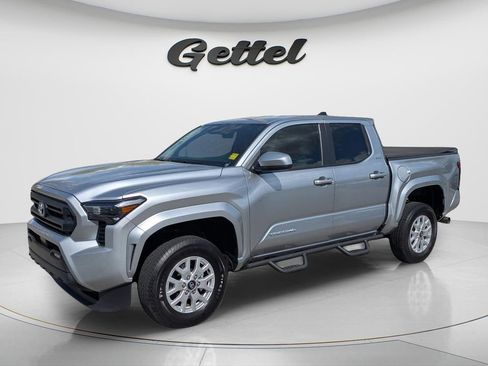 Certified 2025 Toyota Tacoma SR5 image 1