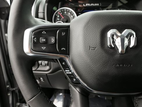 Used 2025 RAM 1500 Laramie w/ Sport Appearance Package AWD/4WD image 19