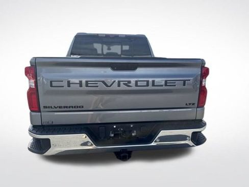 Used 2022 Chevrolet Silverado 1500 LTZ w/ Technology Package AWD/4WD image 4