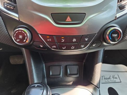 Used 2016 Chevrolet Cruze LT w/ Convenience Package FWD image 29