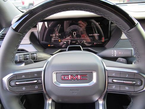 New 2026 GMC Acadia Elevation image 24