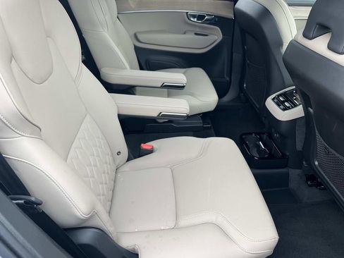 Certified 2026 Volvo XC90 B5 Plus AWD/4WD image 22