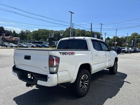 Used 2023 Toyota Tacoma TRD Sport w/ Technology Package AWD/4WD image 3