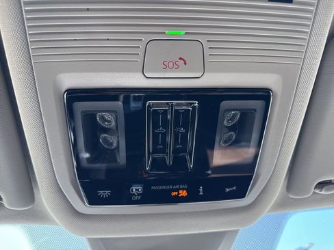New 2026 Volkswagen Atlas SE FWD image 31