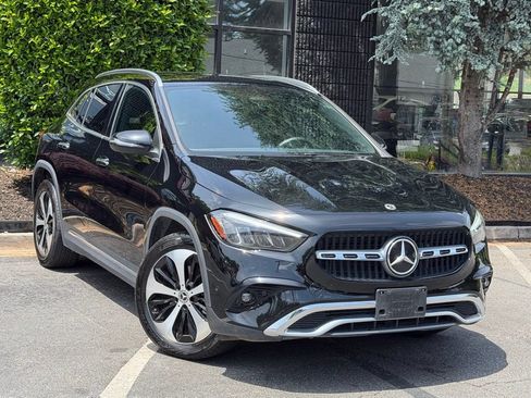 Used 2025 Mercedes-Benz GLA 250 4MATIC image 7