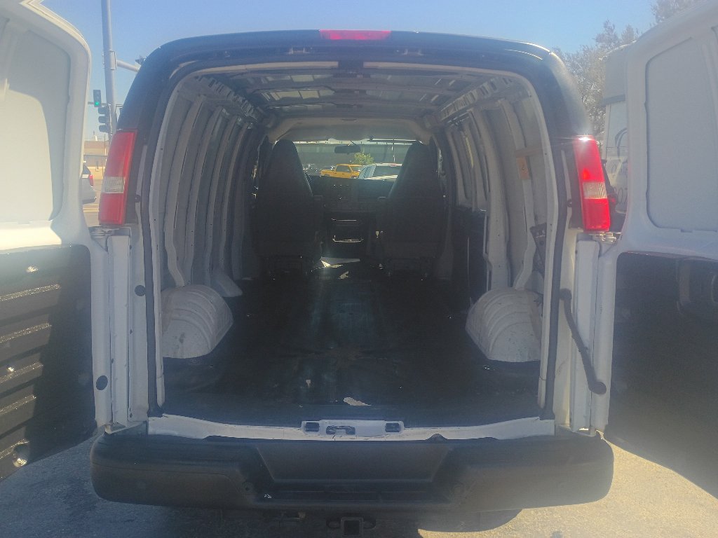 Used 2019 GMC Savana 2500 w/ Communications Package RWD image 12