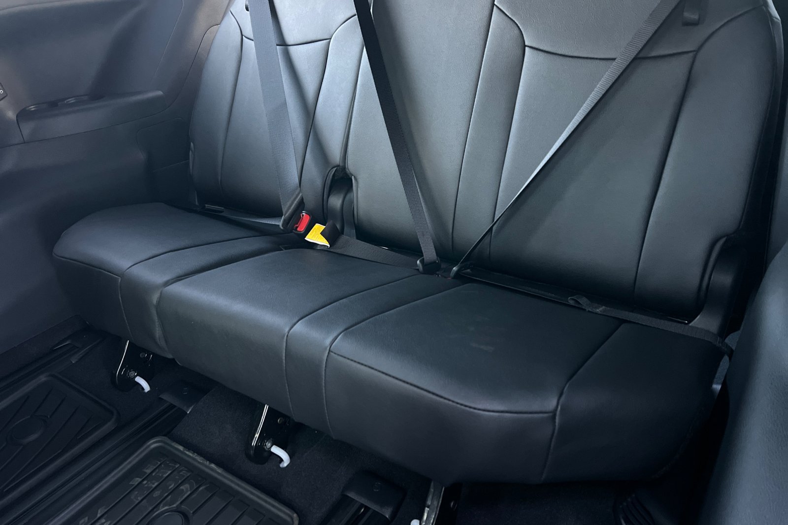 Certified 2026 Toyota Sienna XSE FWD image 15